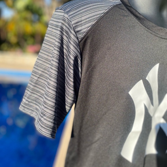 New York Yankees Baseball Black Spring Training Activewear T-Shirt - Picture 4 of 8